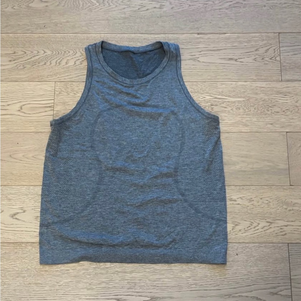 Lululemon Swiftly Breeze relaxed tank size 8